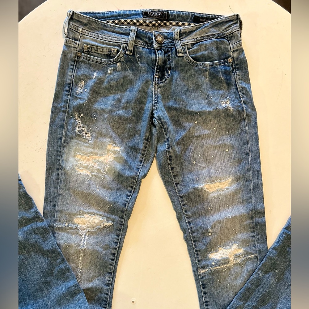 Guess Jeans - Picture 2 of 8